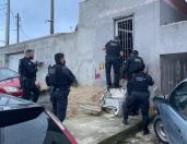 Operação conjunta entre polícias Penal e Civil cumpre mandados de prisão de cinco pessoas monitoradas