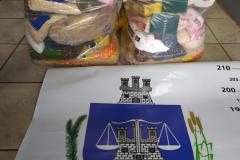 Agentes penitenciários doam cestas de alimentos a famílias carentes de Marechal Cândido Rondon