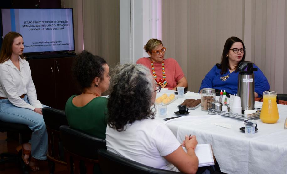 Terapia alemã oferece método inovador de reabilitação para detentos do sistema prisional do Paraná